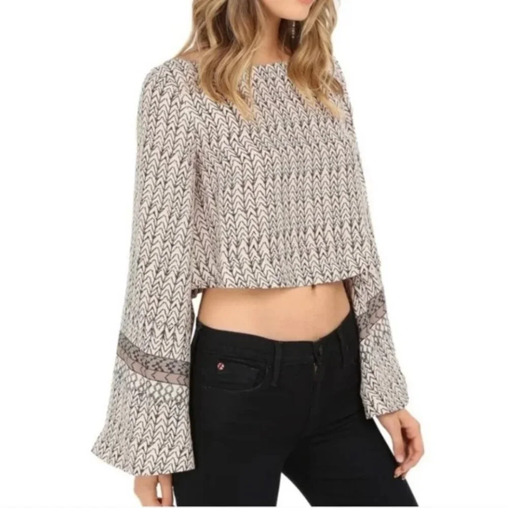FREE PEOPLE Stars Aligned Bell Sleeve Crop Top Blouse in Chevron Tribal Size M